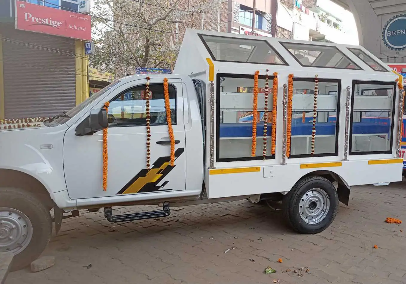 Mortuary Vans On Rent